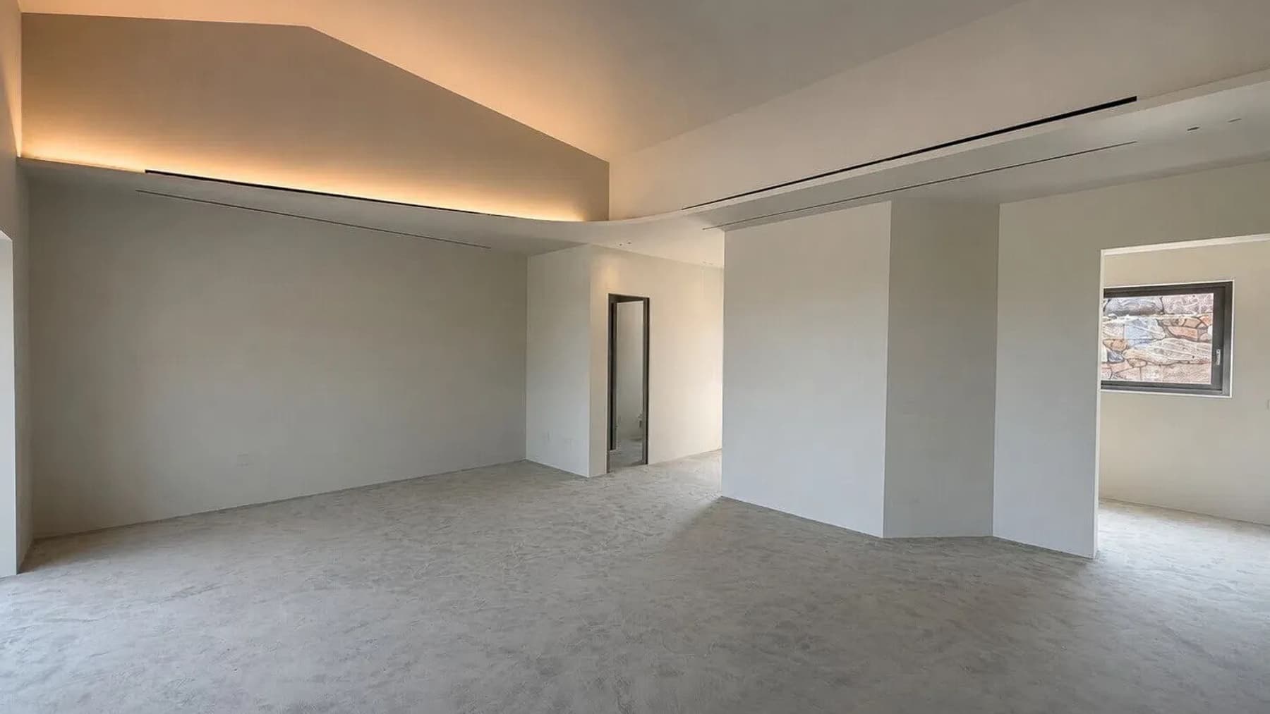 Interiors (4)
