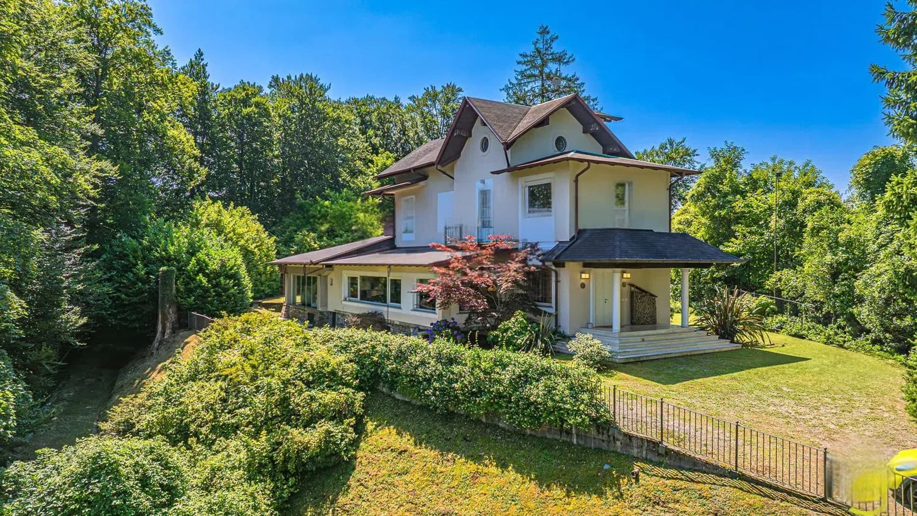 Villa esclusiva a Stresa, Lago Maggiore con parco privato