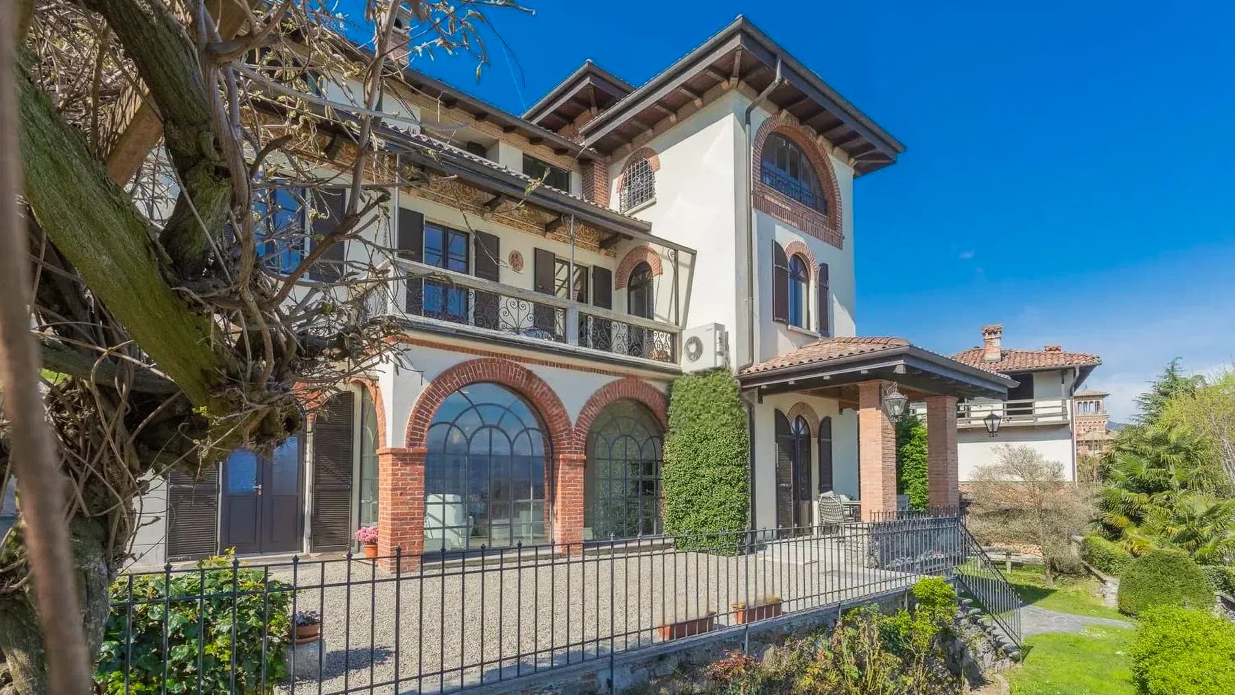 Villa in Stresa Near Lago Maggiore, Piemonte