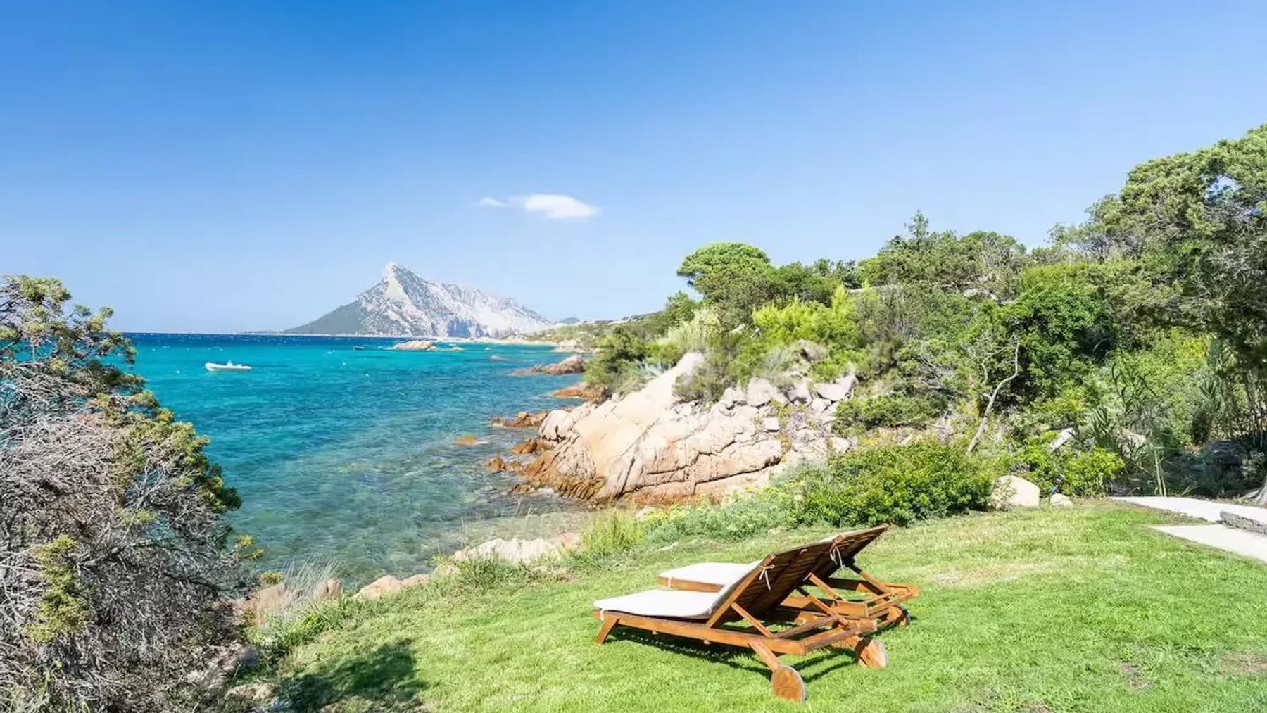 Charming Villa in Cala Girgolu, Sardinia