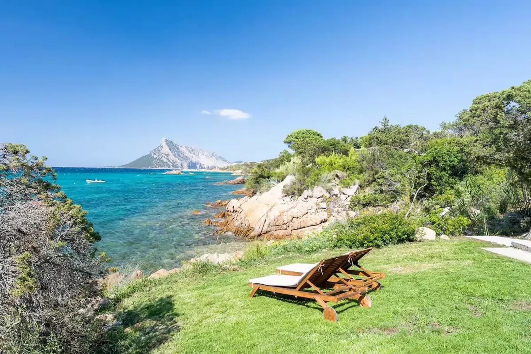 Charming Villa in Cala Girgolu, Sardinia
