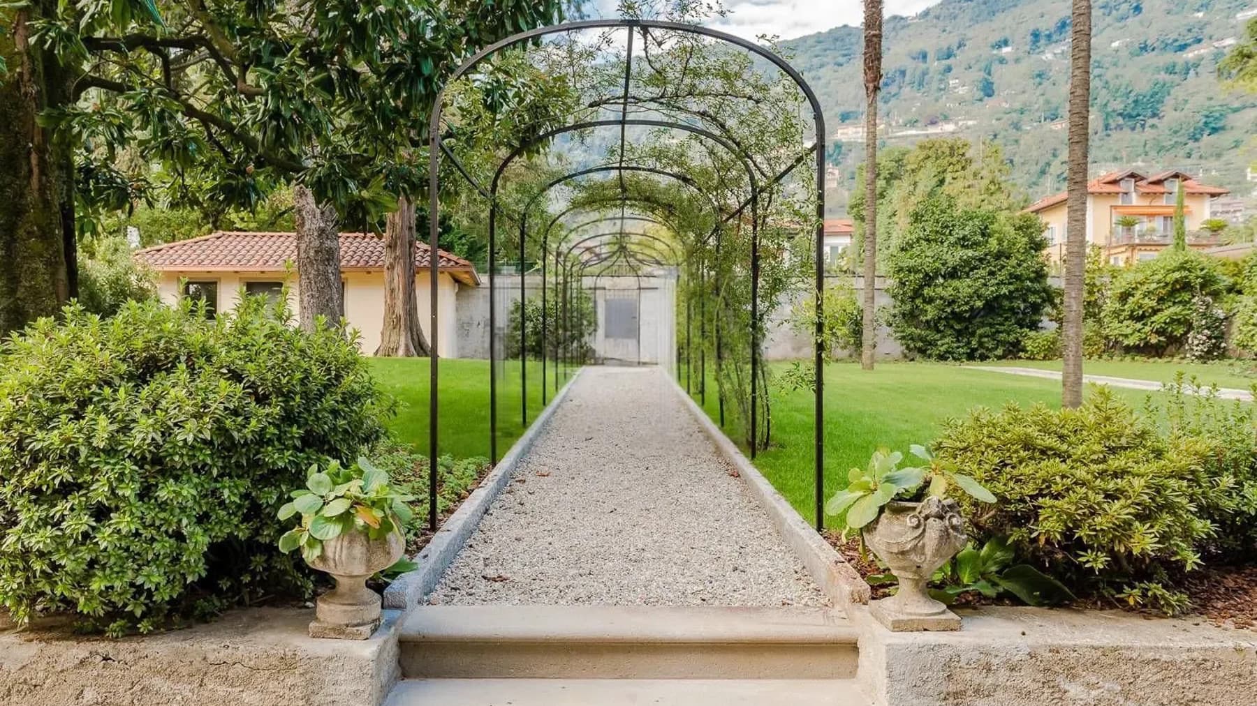 Villa storica sul Lago Maggiore a Cannero Riviera