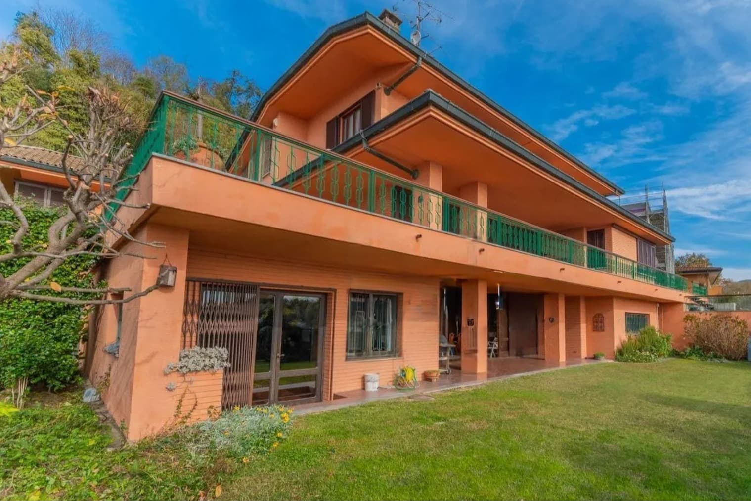 Charming Villa in Arolo, Lombardy