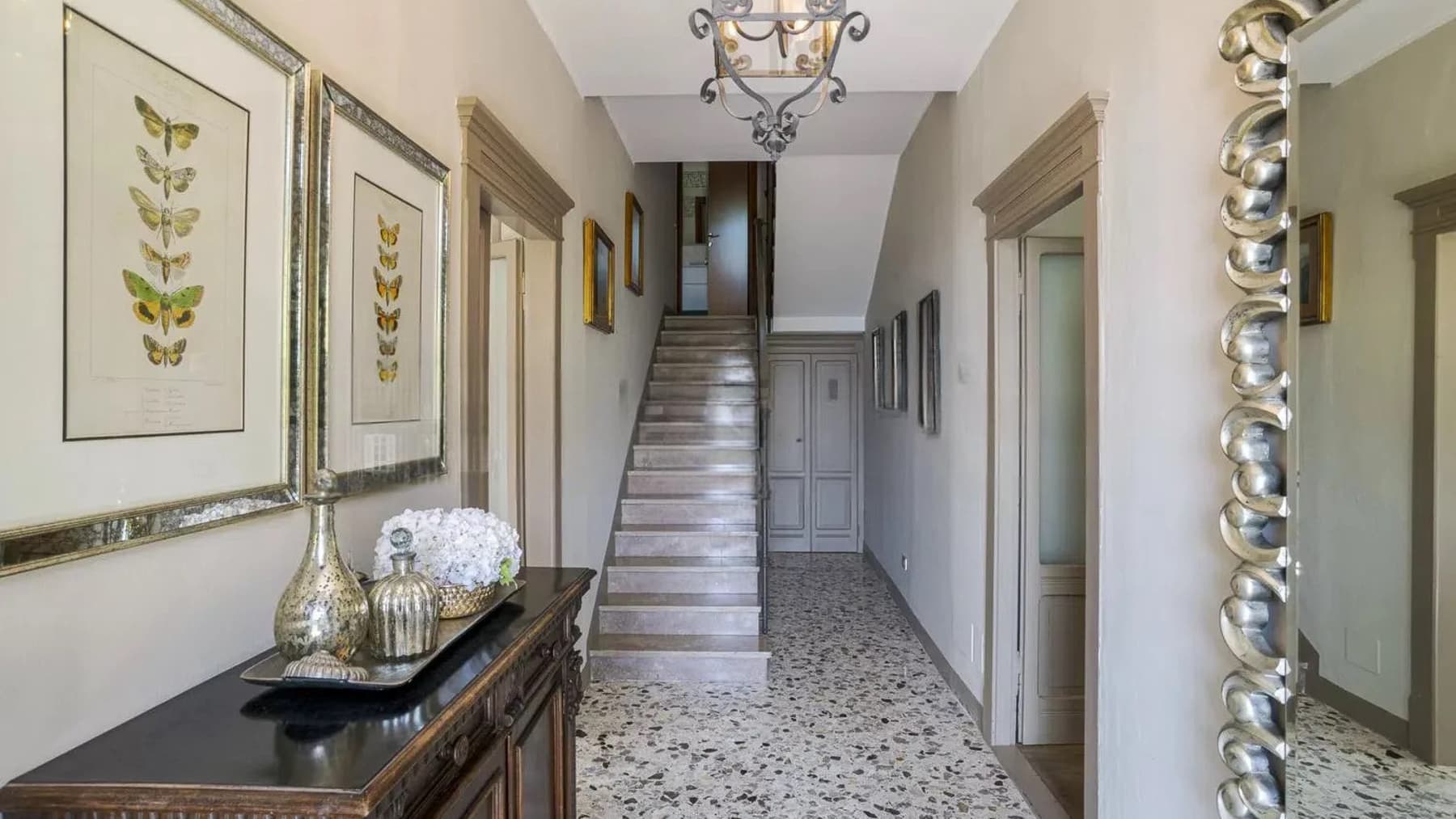 Villa in pietra a Dizzasco, vista Lago di Como