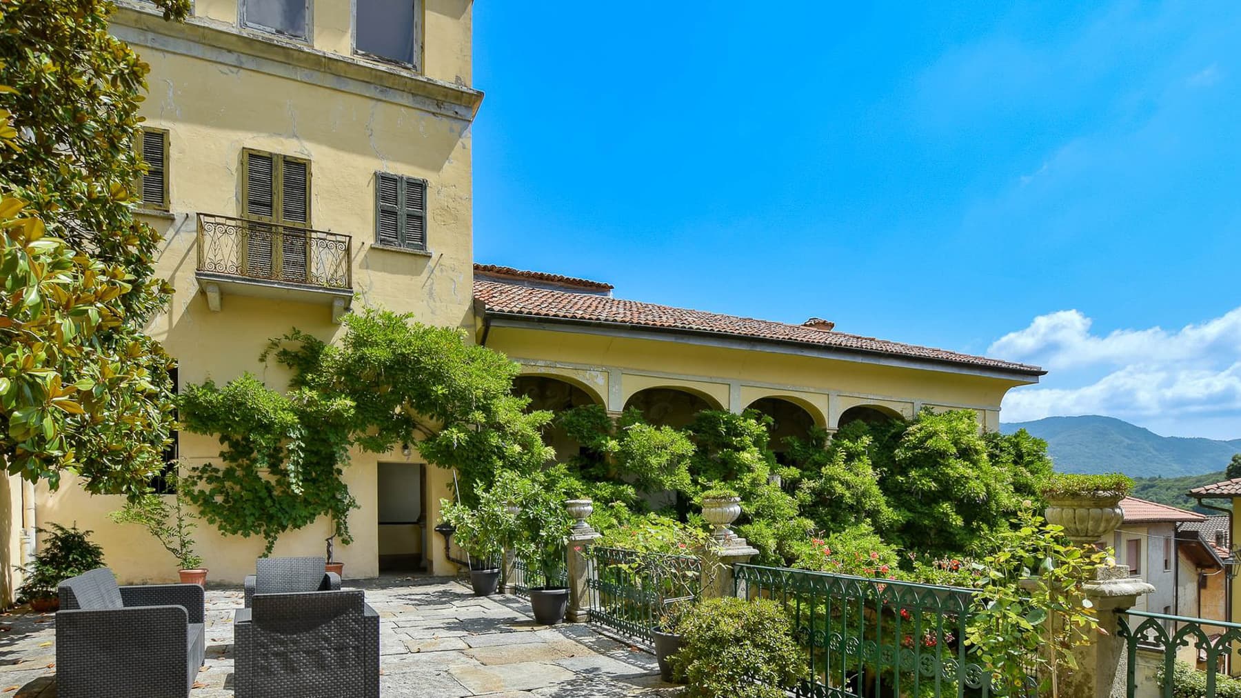 Villa storica a Castello Cabiaglio nel Parco del Campo dei Fiori