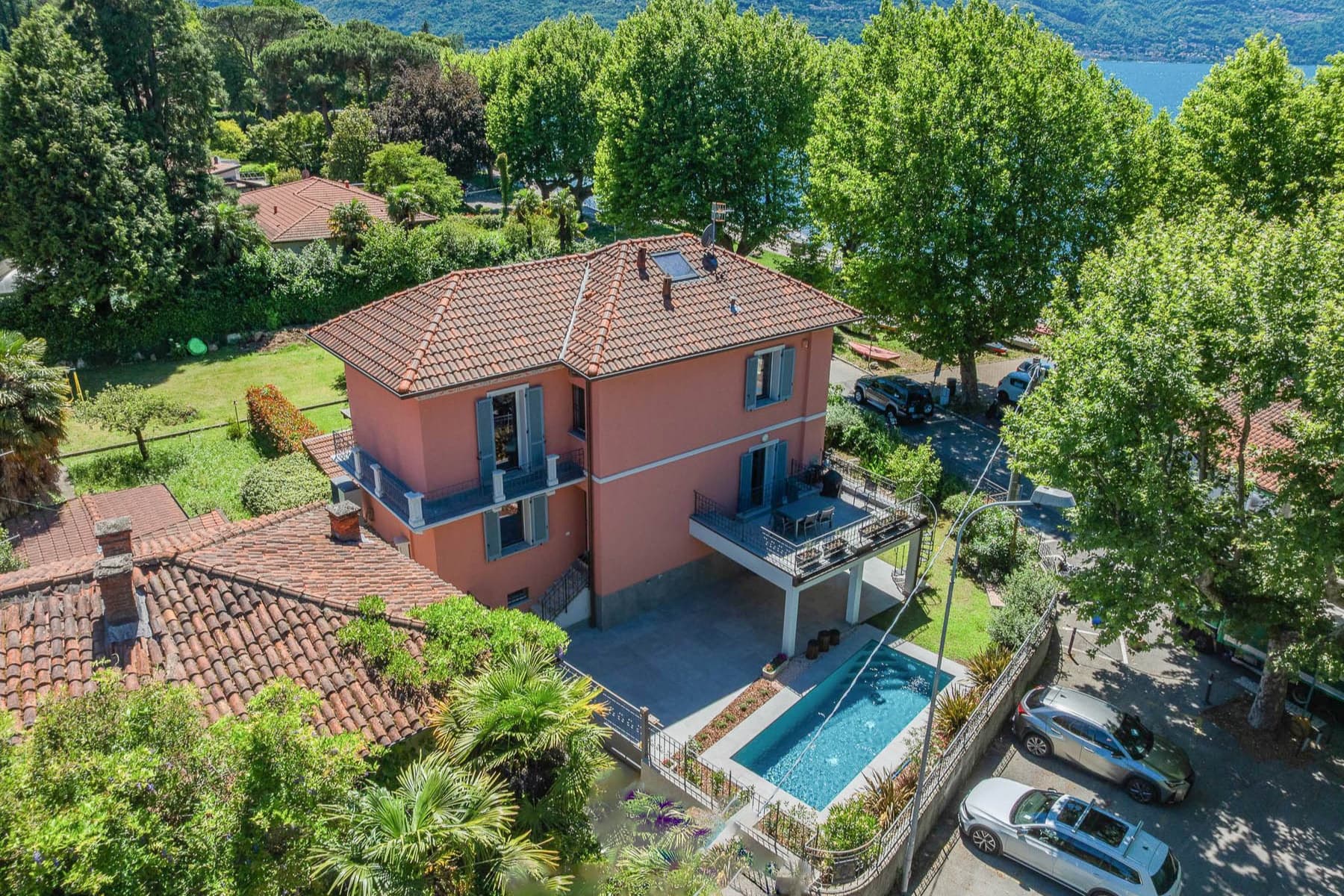 Villa in Laveno-Mombello, Lake Maggiore, Lombardy