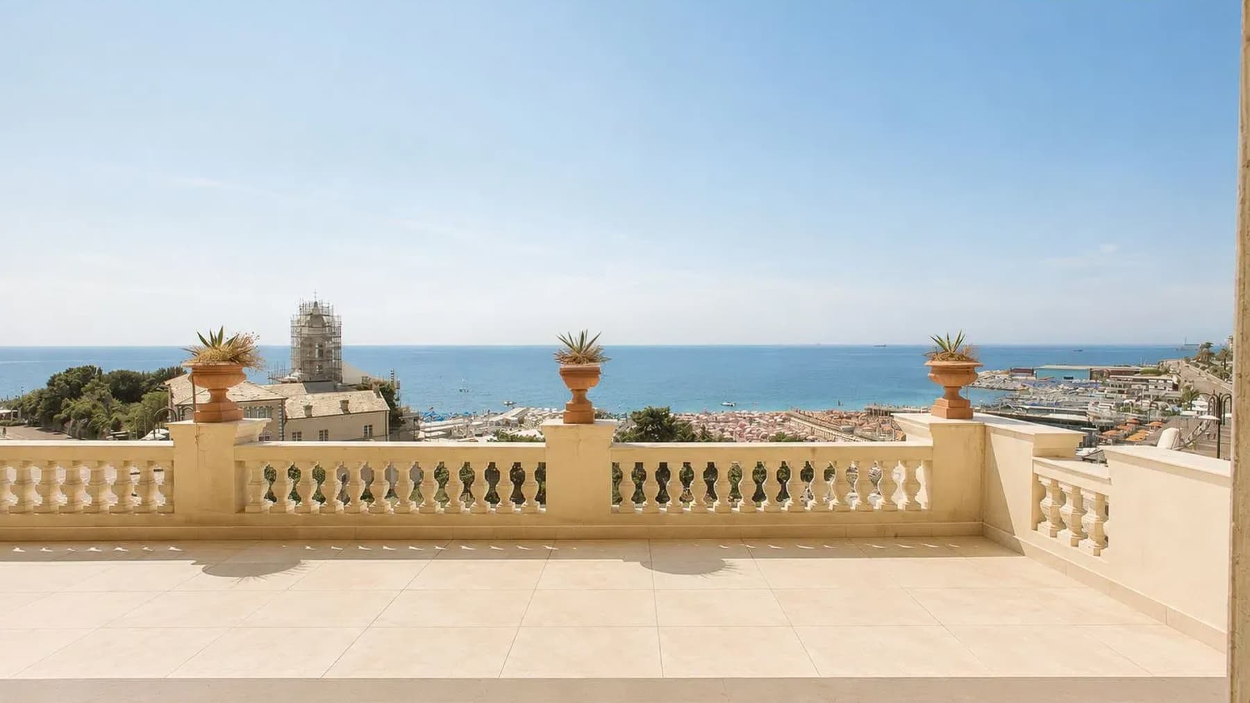 Appartamento prestigioso fronte mare a Genova Albaro