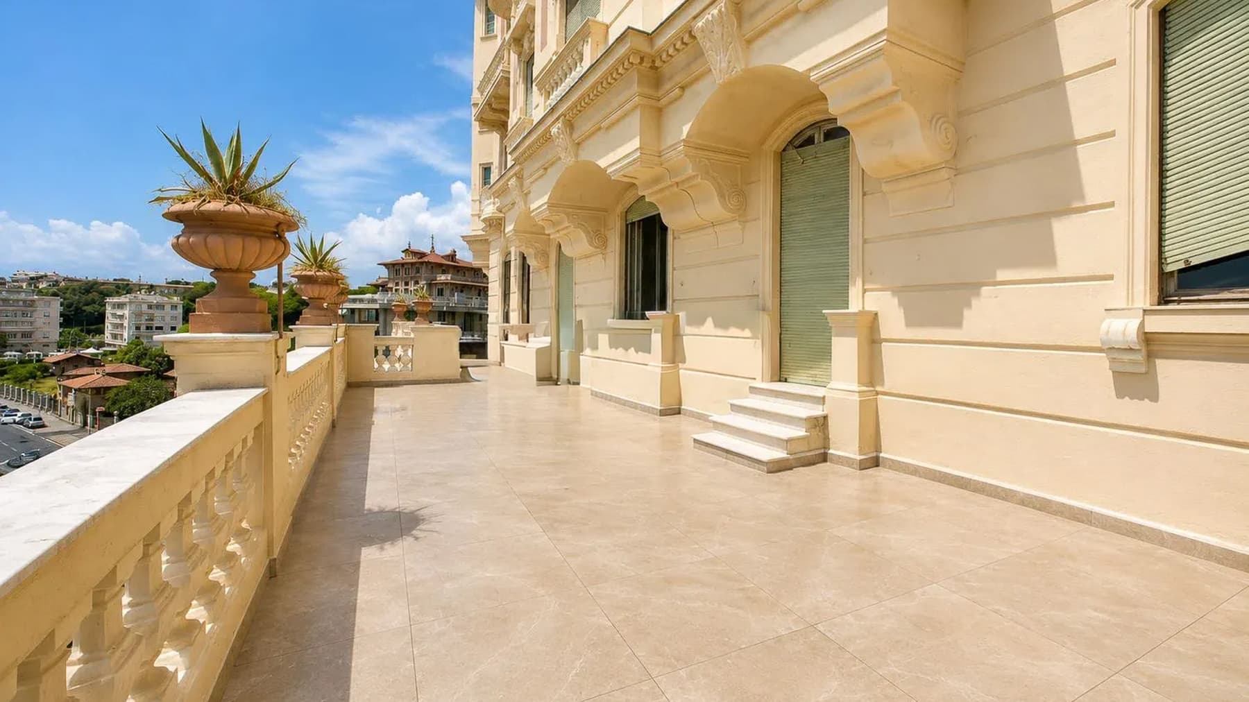 Appartamento prestigioso fronte mare a Genova Albaro