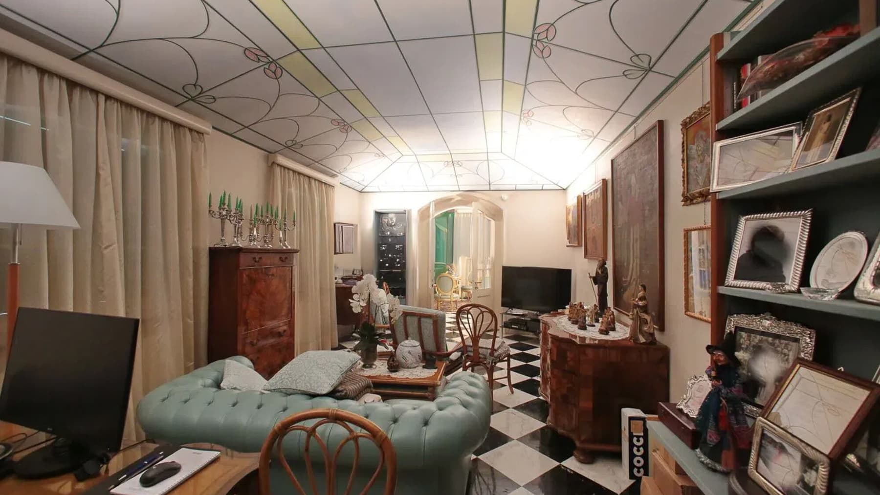 Villa indipendente con piscina a Genova Quarto