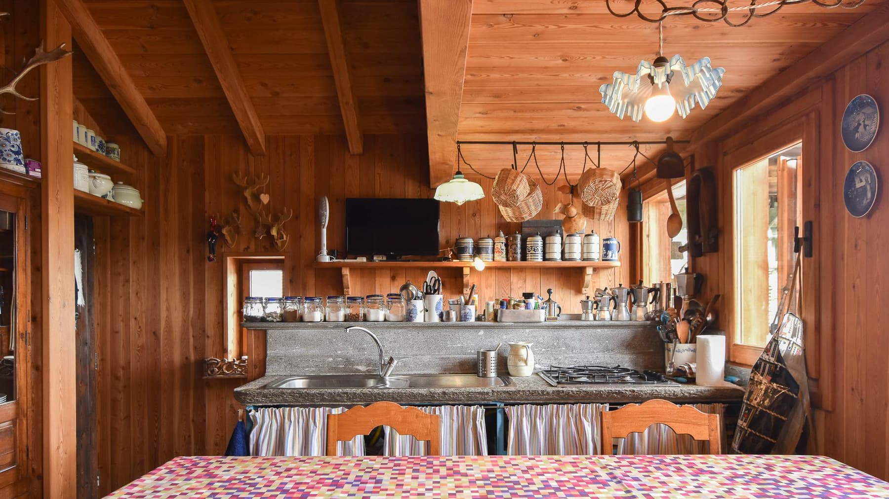 Interiors (35)