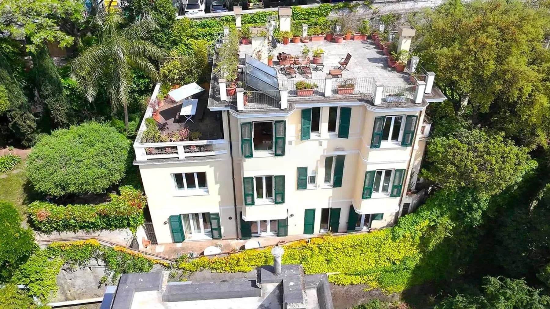 Appartamento esclusivo a Genova con vista mozzafiato