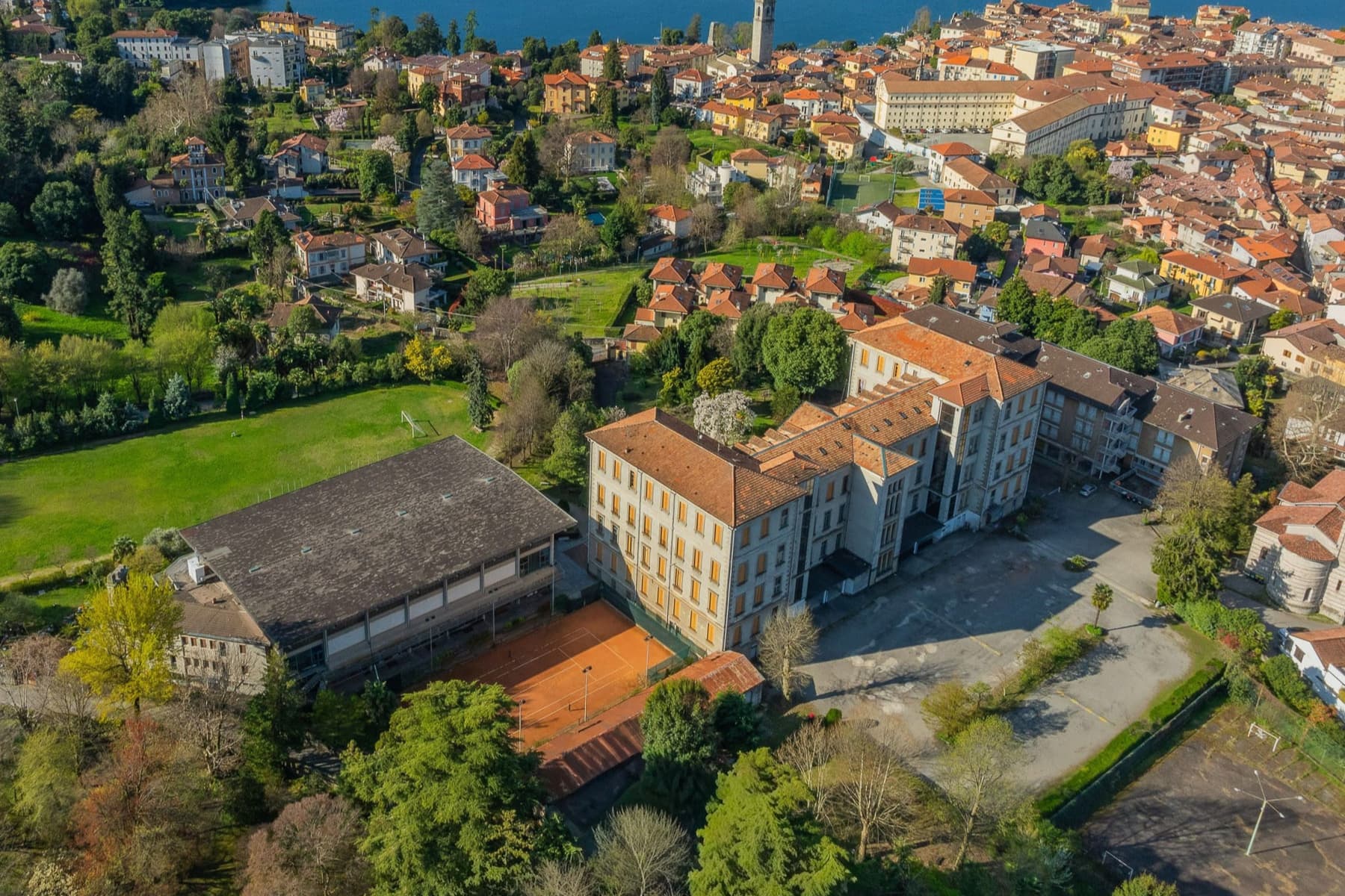 Albergo storico a Pallanza, vista Lago Maggiore