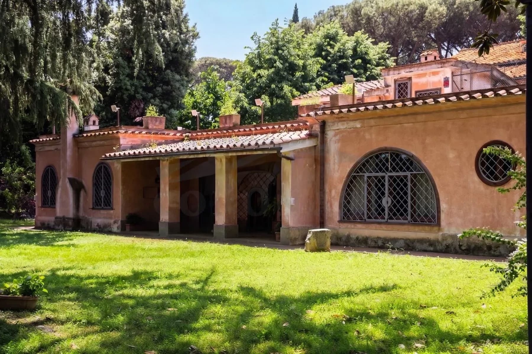 Elegant Villa for Sale in Rome, Lazio Region