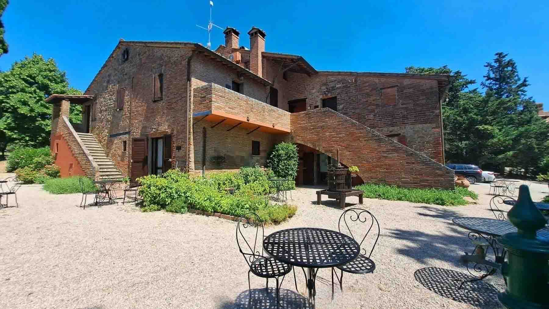 Rustic Country House in Castiglione del Lago, Umbria