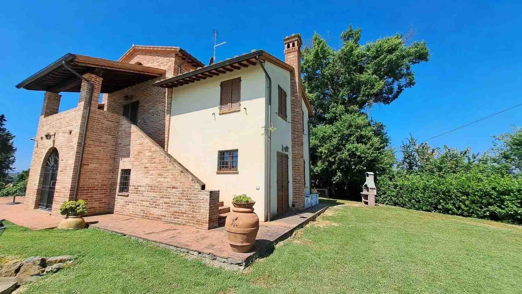 Rustic Country House in Castiglione del Lago, Umbria
