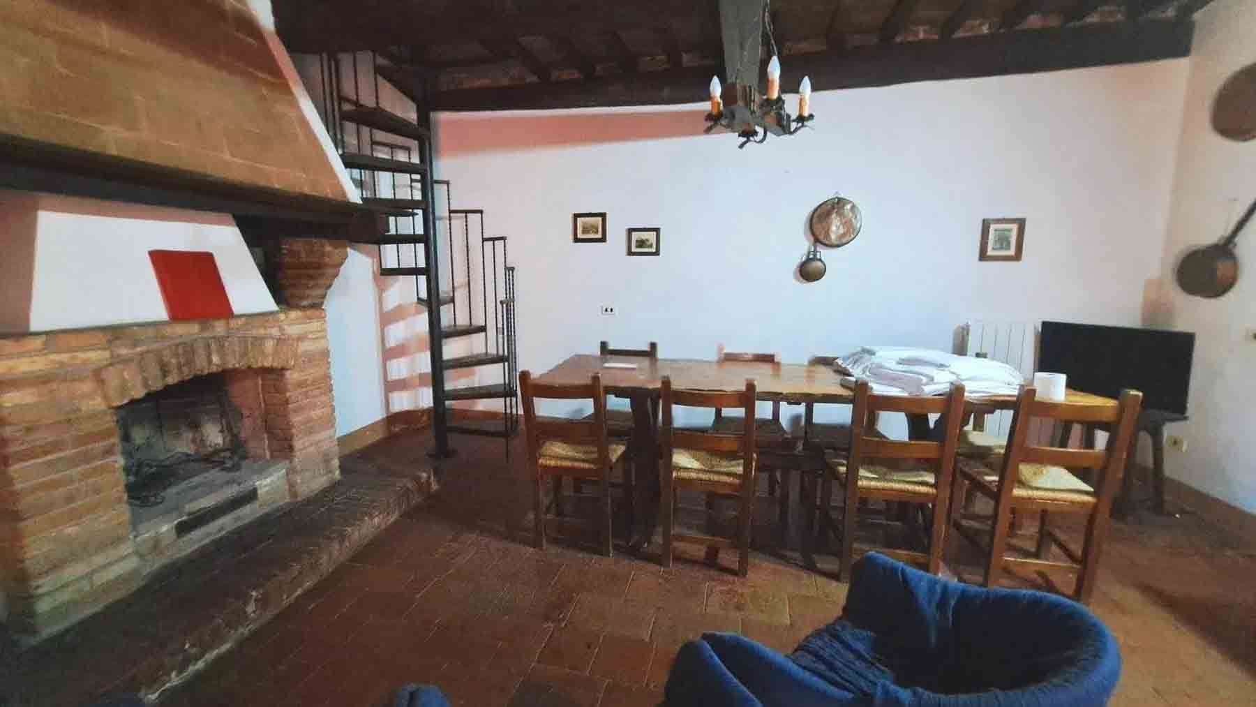 Interiors (14)