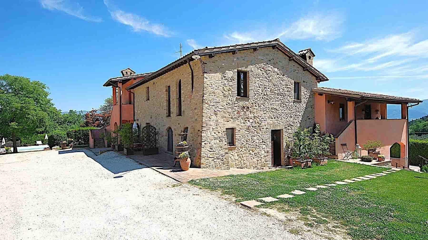 Charming Country House in Castel Ritaldi, Umbria