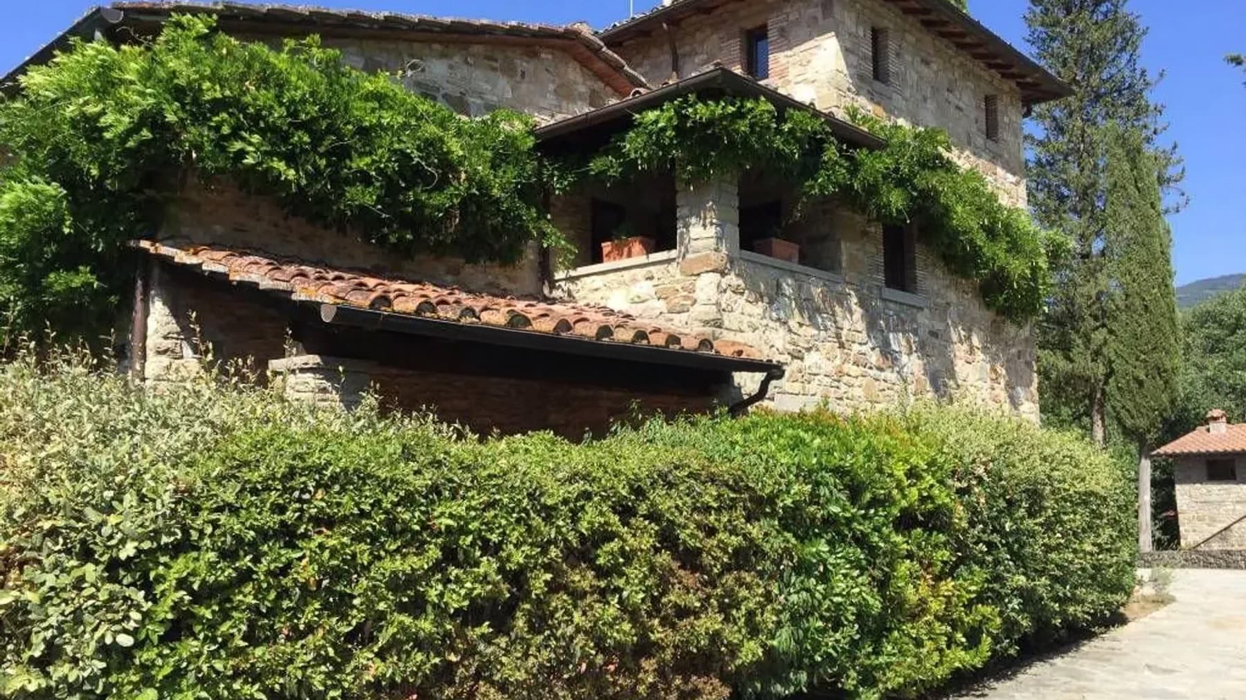 Casale toscano con piscina a Chiusi della Verna