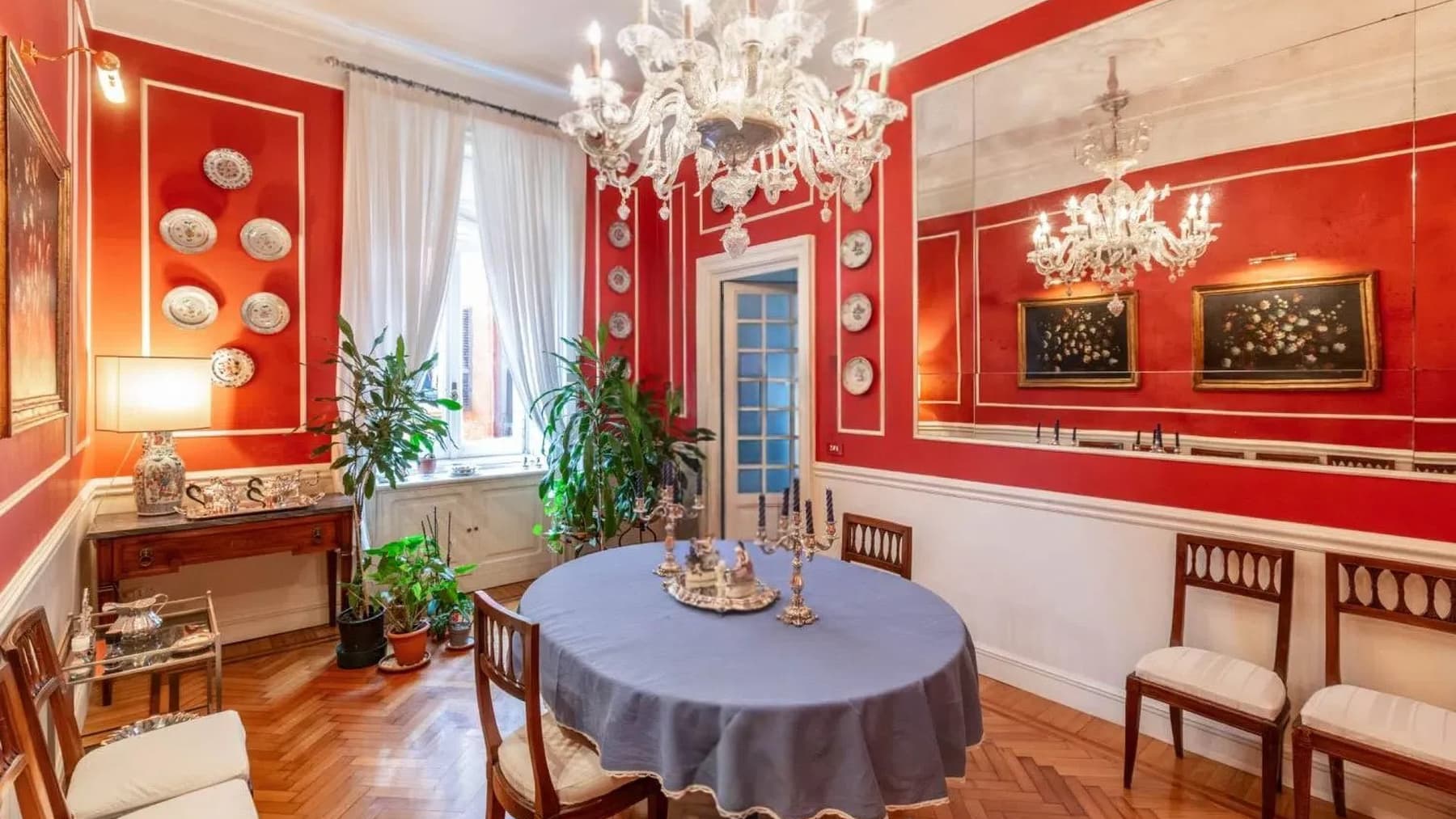 Apartment in Rome, Lazio: Urban Living