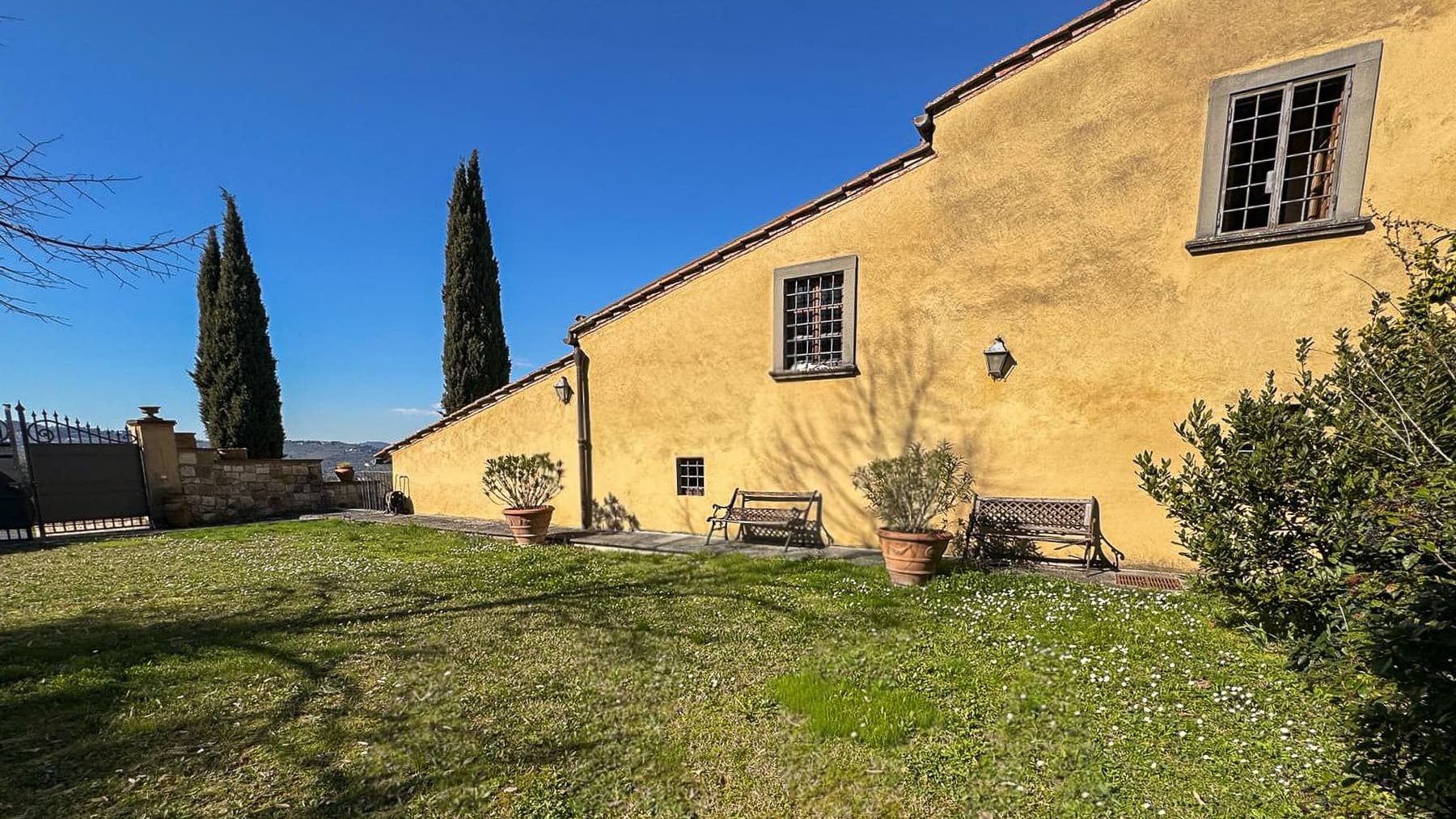 Charming House Portion in Scandicci, Tuscany