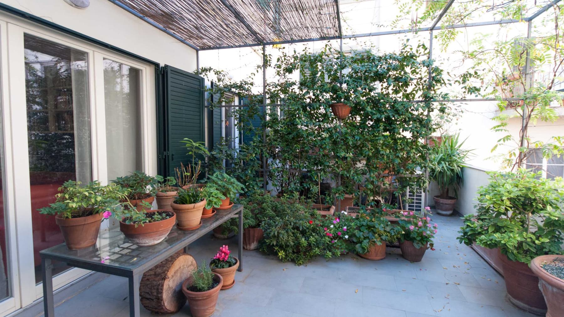 Exteriors (2)
