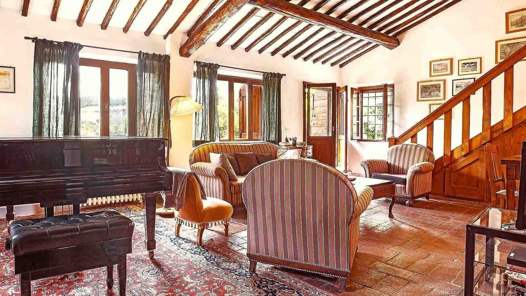 Interiors (9)