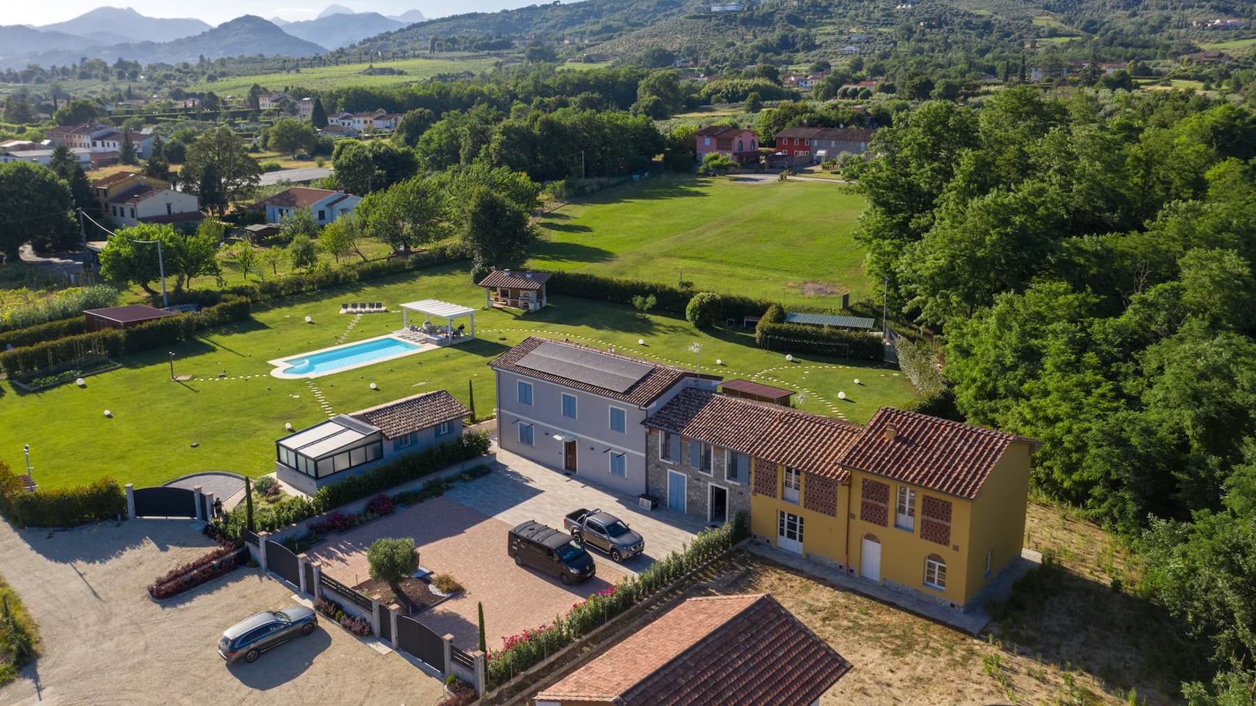 Villa con Piscina alle Colline di Lucca, Toscana