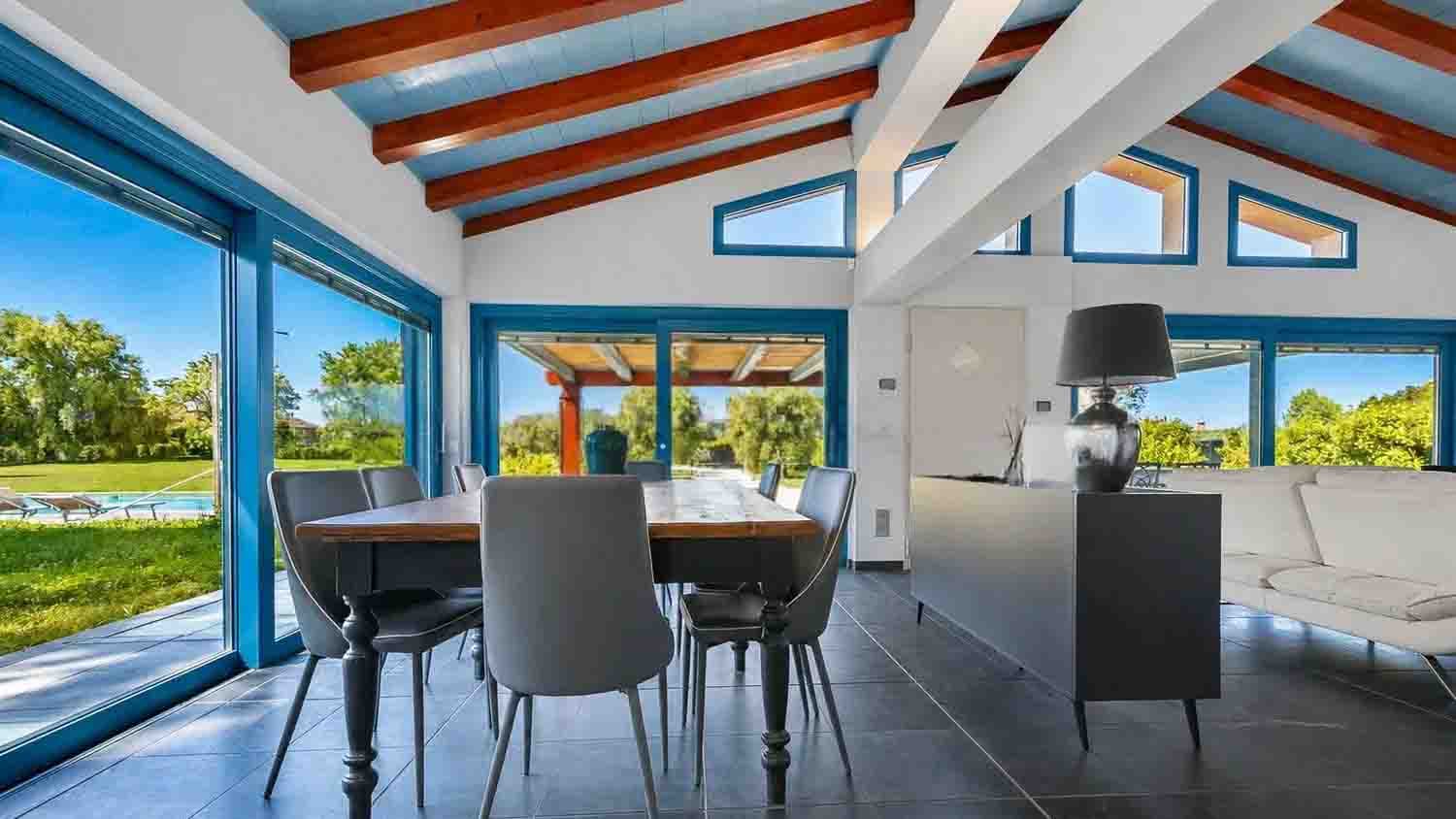 Interiors (11)