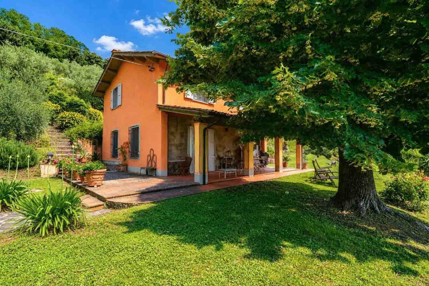 Charming Villa in Lucca, Tuscany