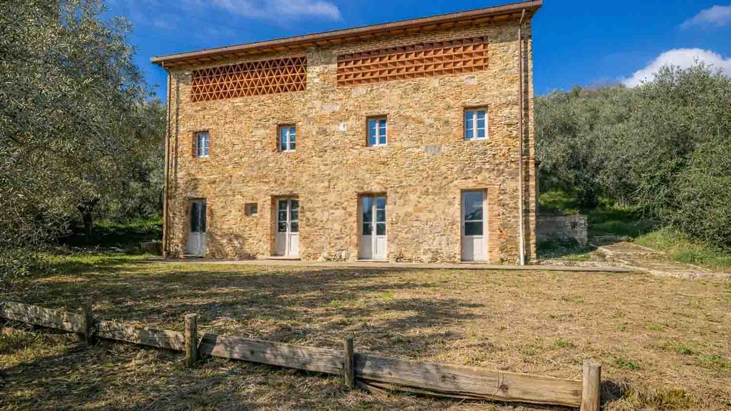 Casale storico in pietra, Versilia, Camaiore, Toscana