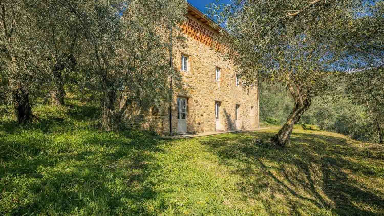 Casale storico in pietra, Versilia, Camaiore, Toscana