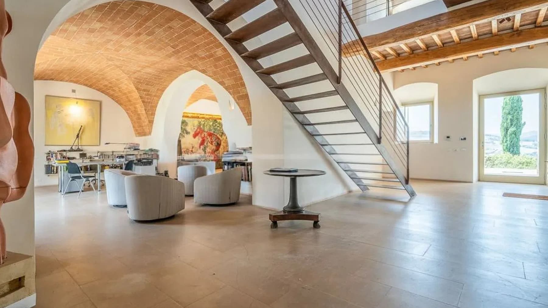 Interiors (8)