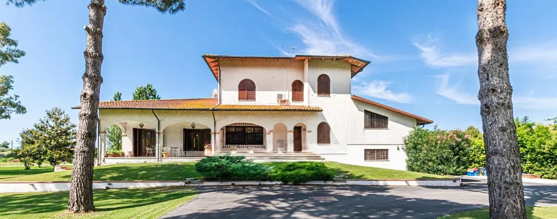 Charming Villa in Versilia, Pietrasanta, Tuscany