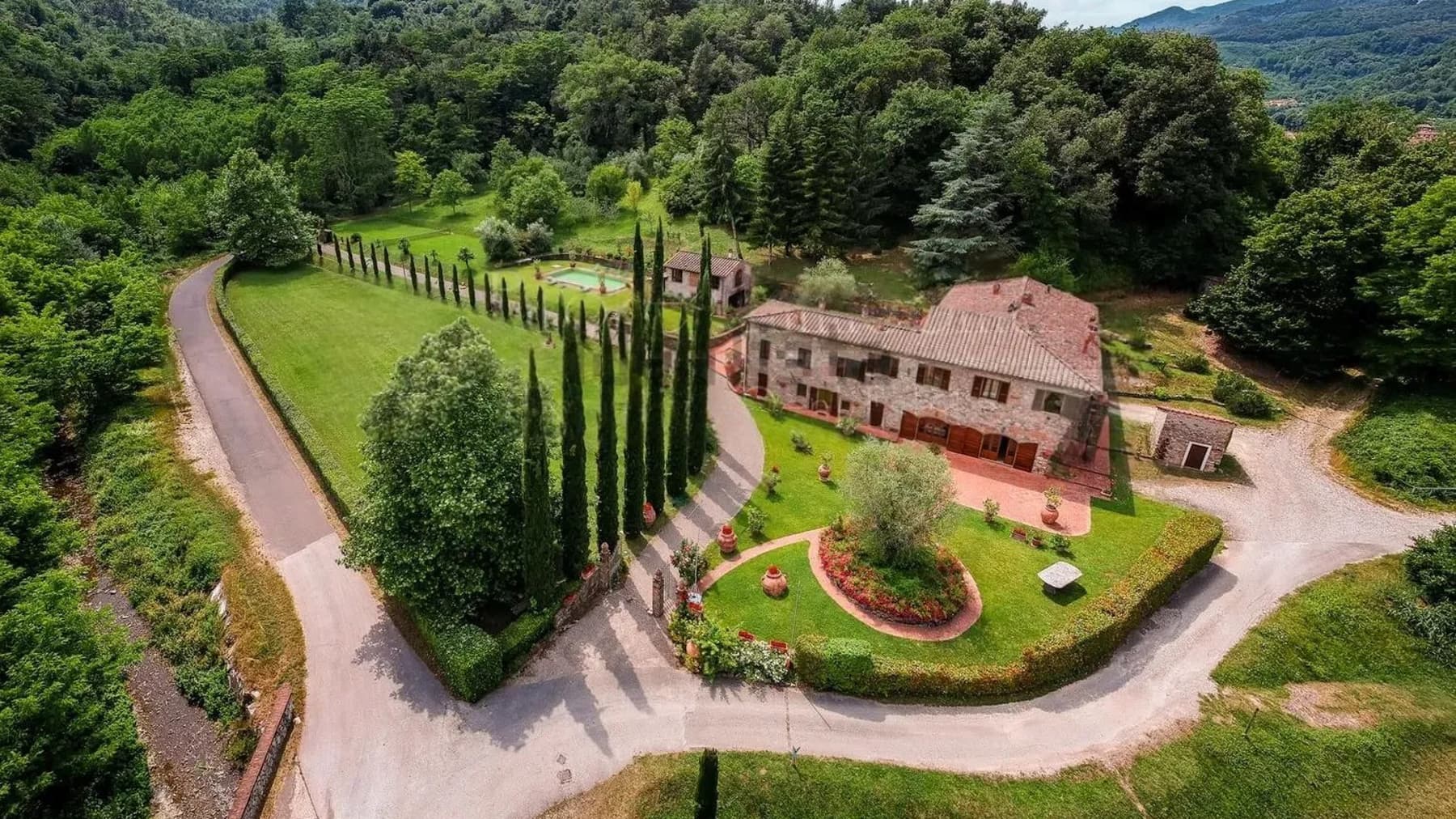 Villa esclusiva a Lucca tra colline e mare