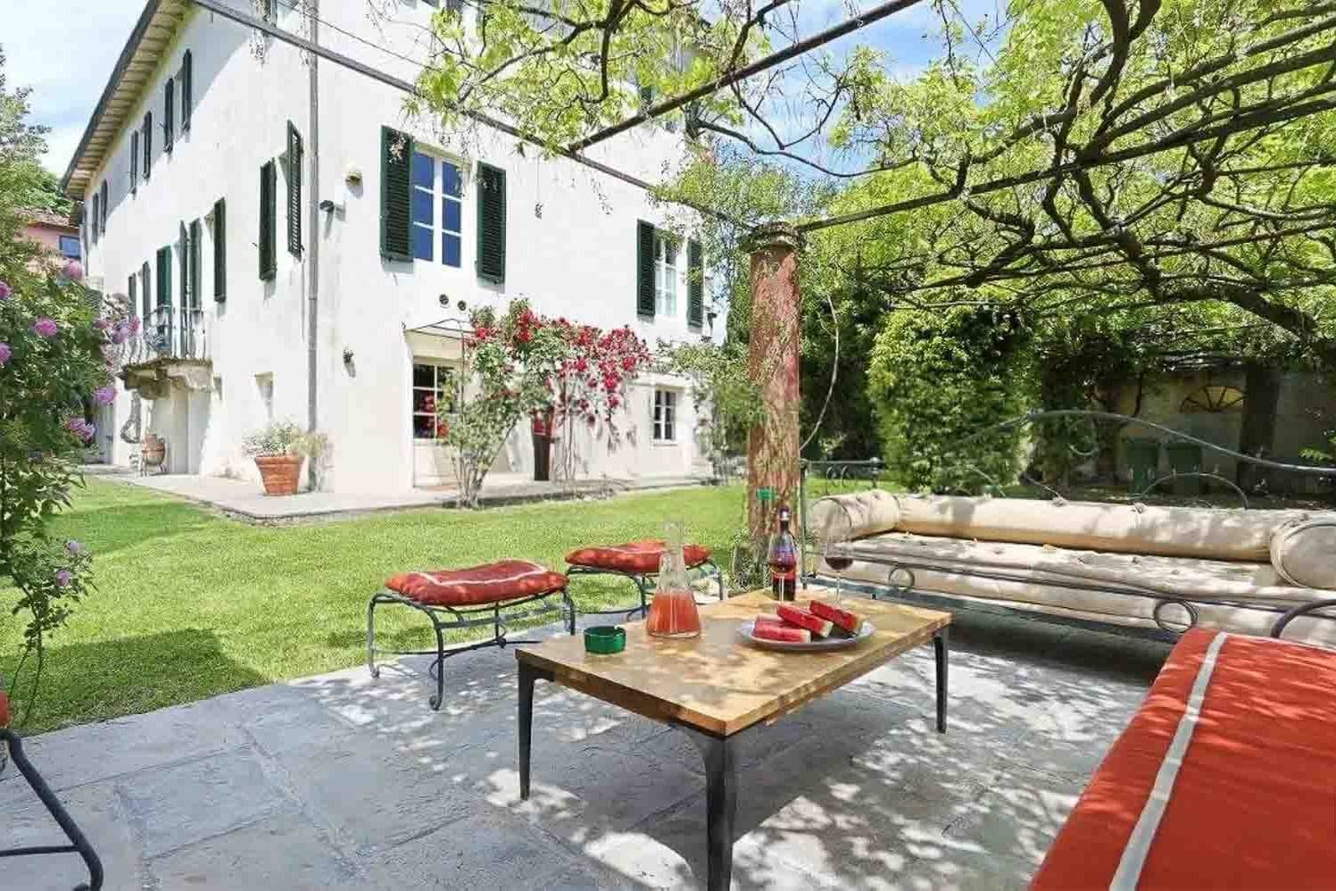 Charming Villa in Lucca, Tuscany