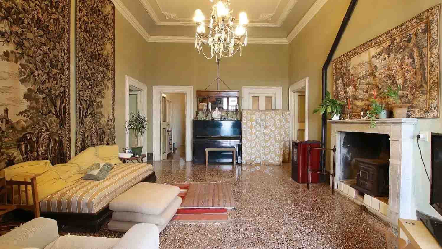Interni (6)