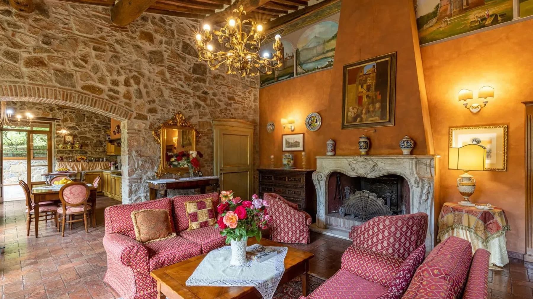 Tenuta-Complesso ristrutturato in Toscana, Lucca