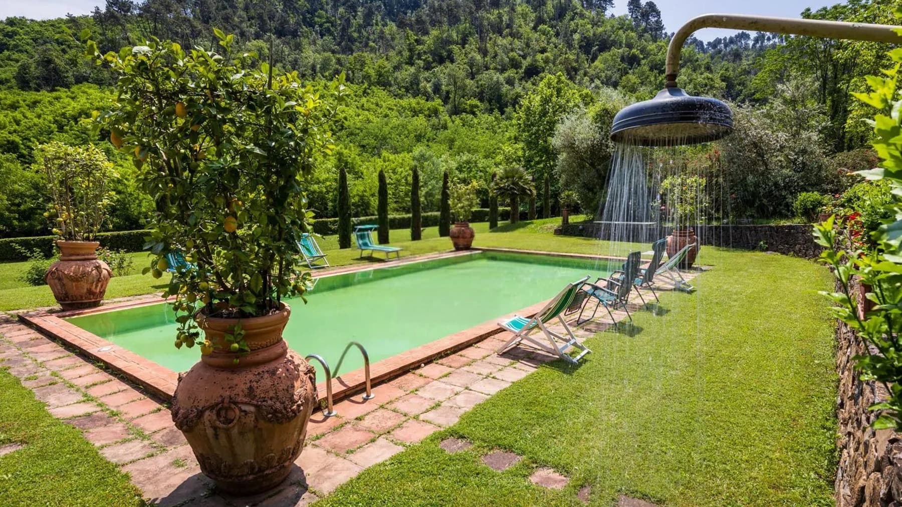 Tenuta-Complesso ristrutturato in Toscana, Lucca