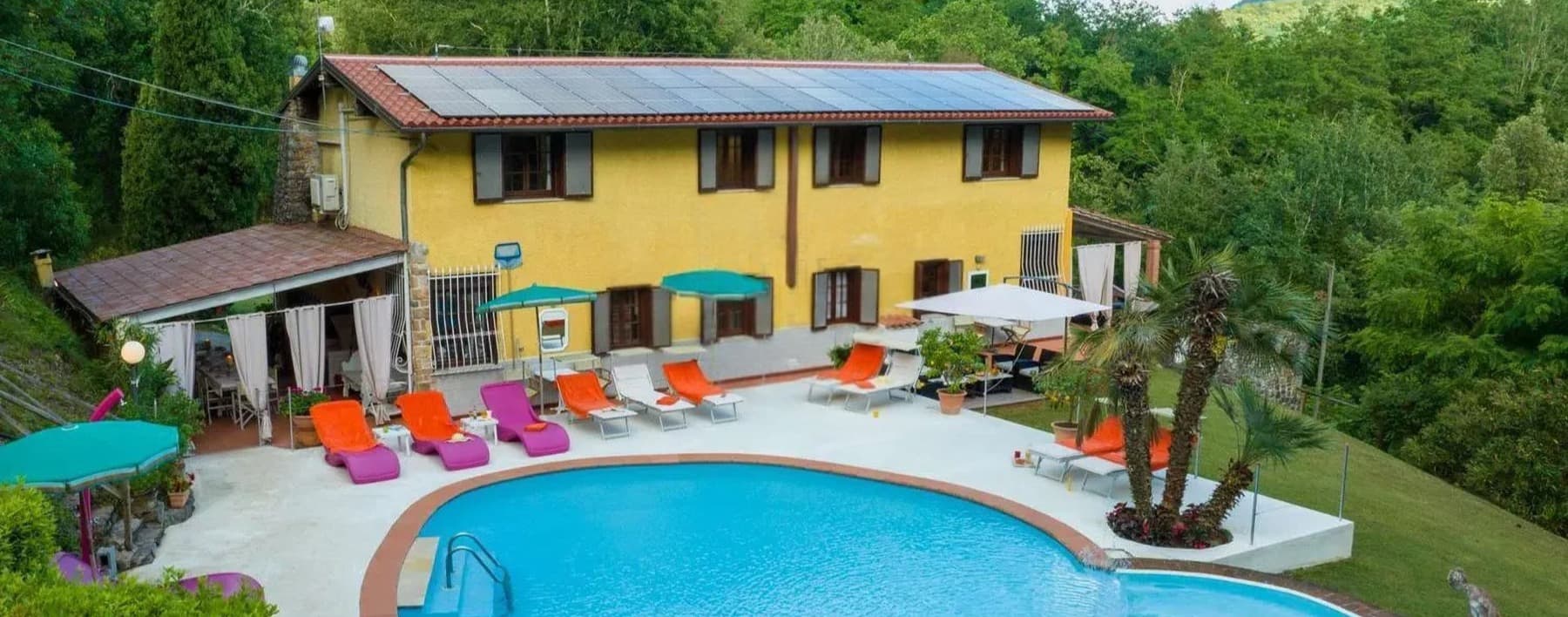Casale ristrutturato con piscina e tennis a Monsagrati, Toscana