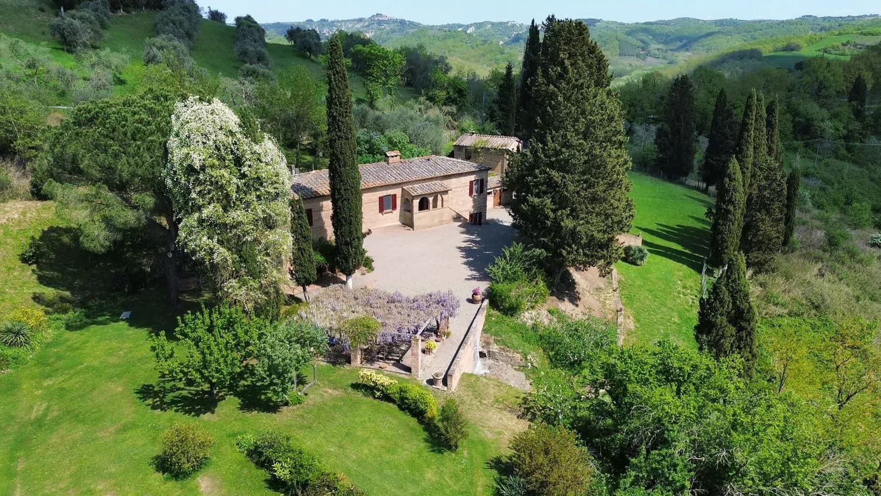 Villa panoramica nelle Crete Senesi, Buonconvento