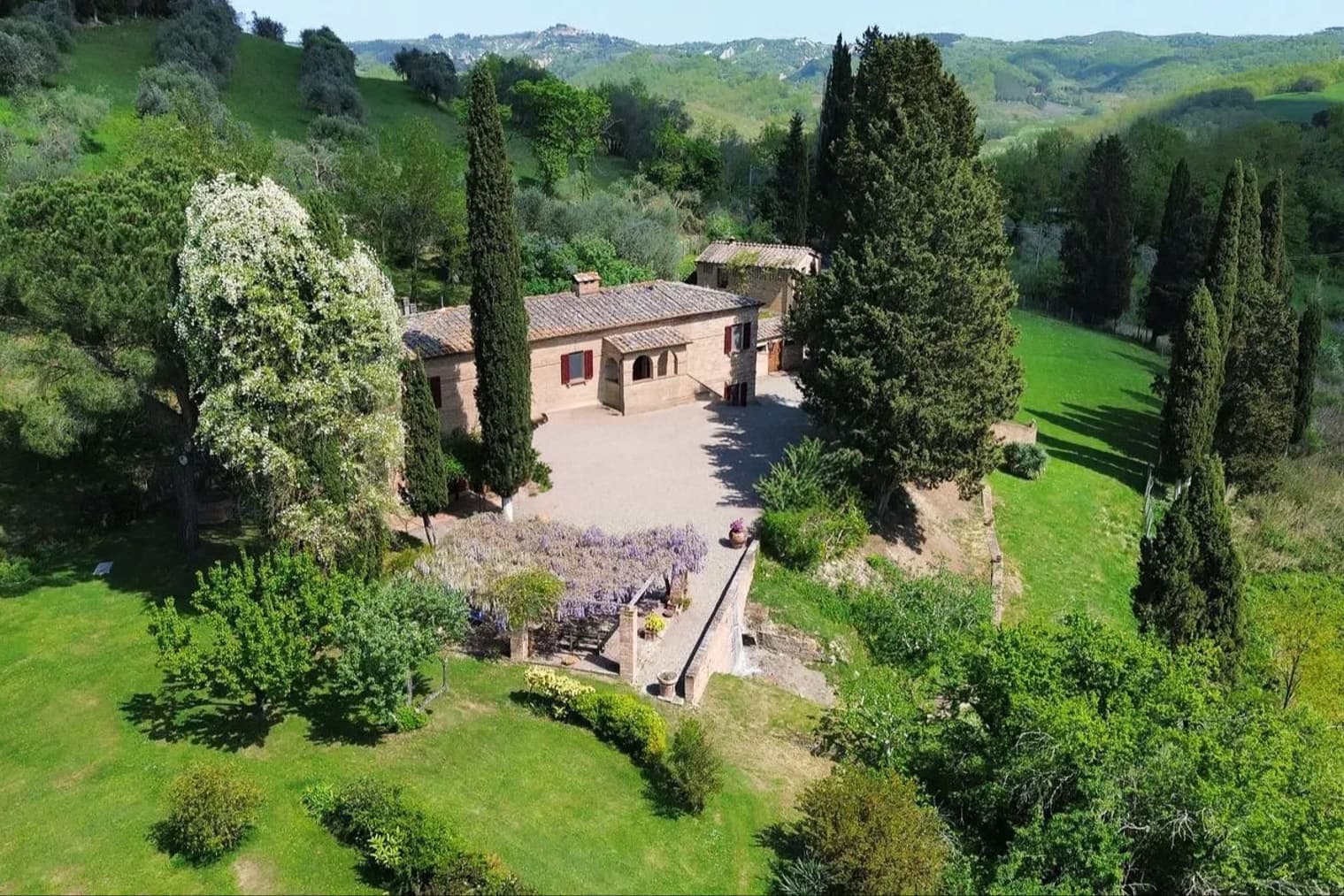Villa panoramica nelle Crete Senesi, Buonconvento