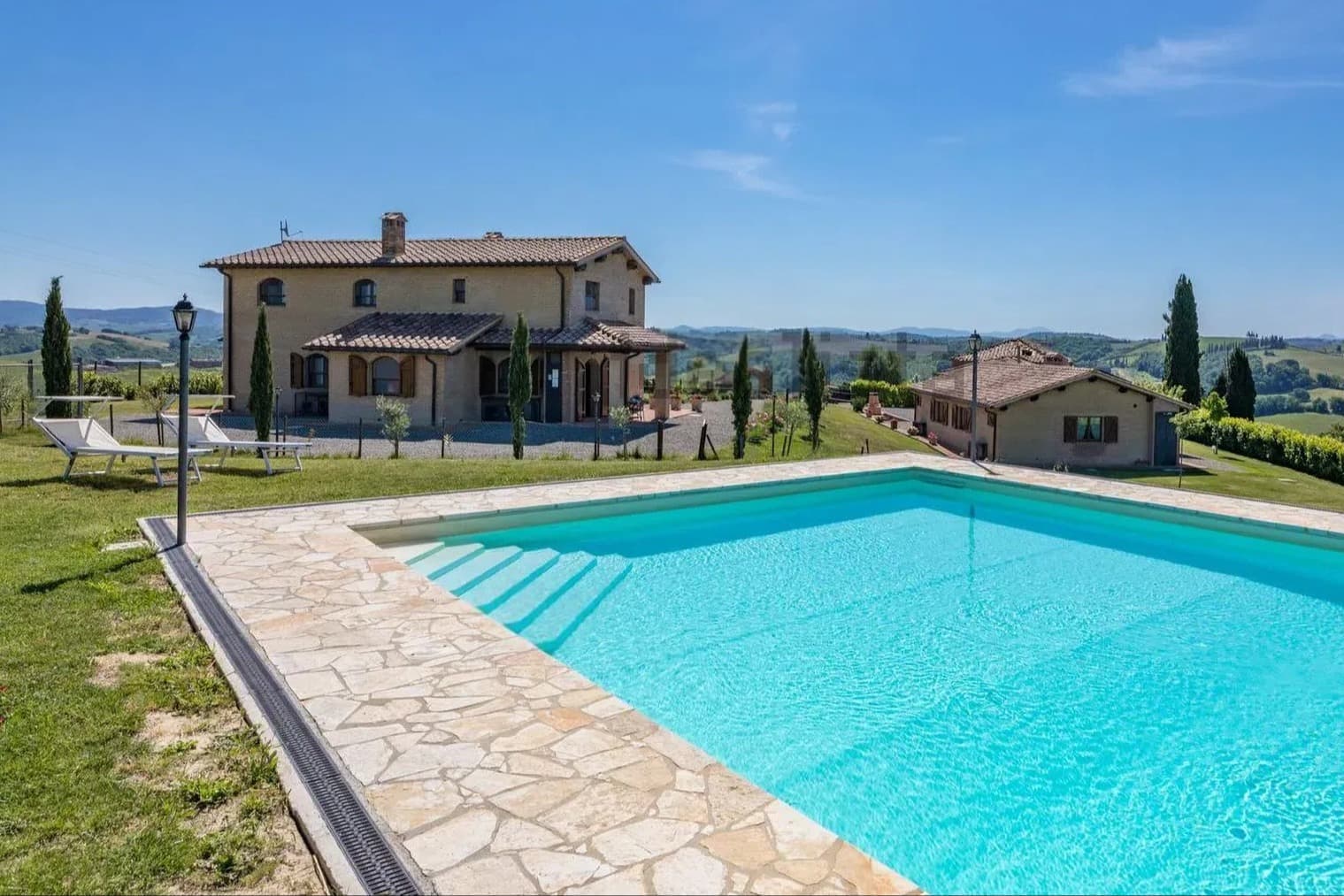 Villa con piscina e vista nella splendida Val d'Orcia