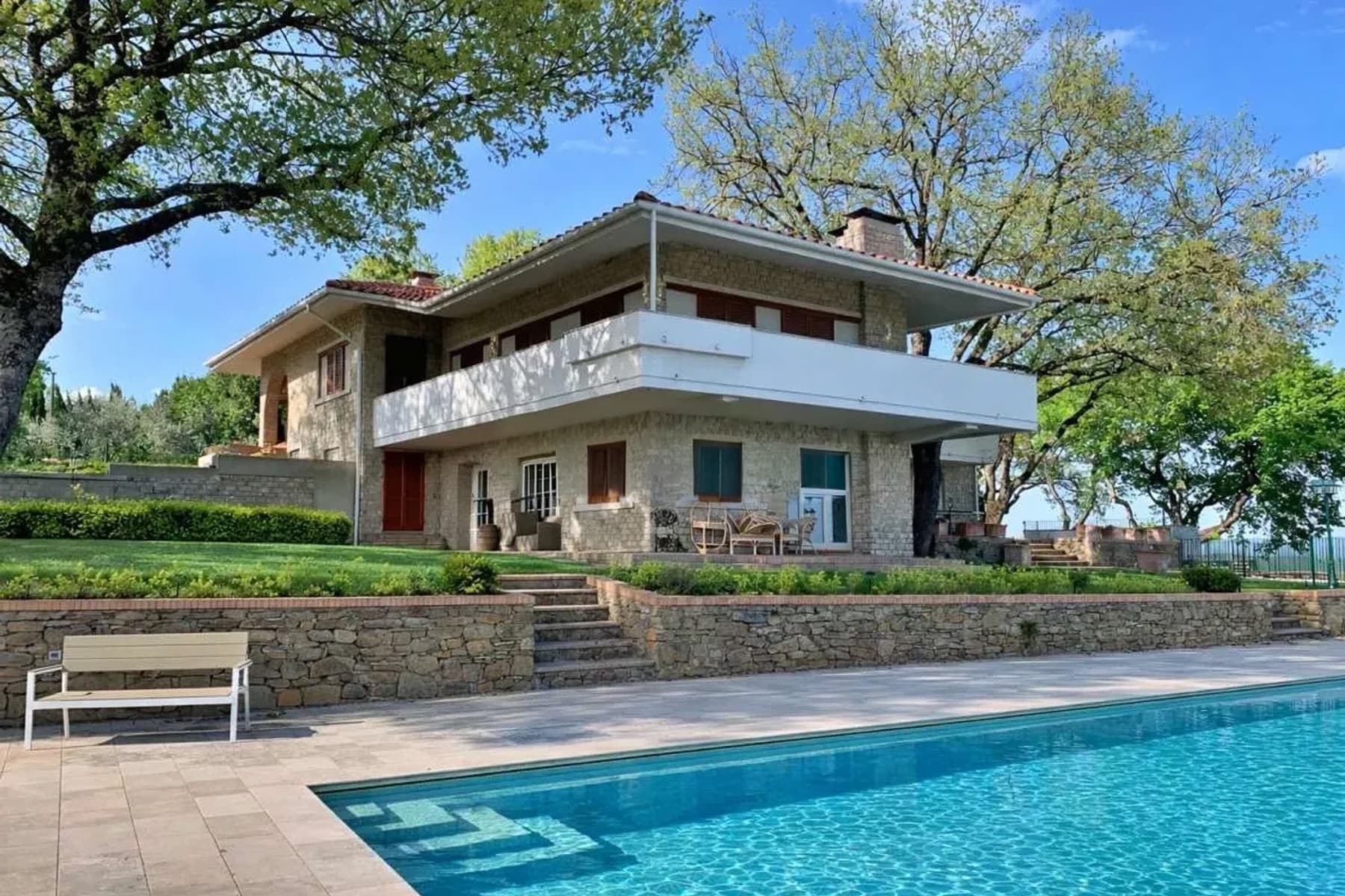 Villa panoramica con piscina a Rigomagno, Toscana