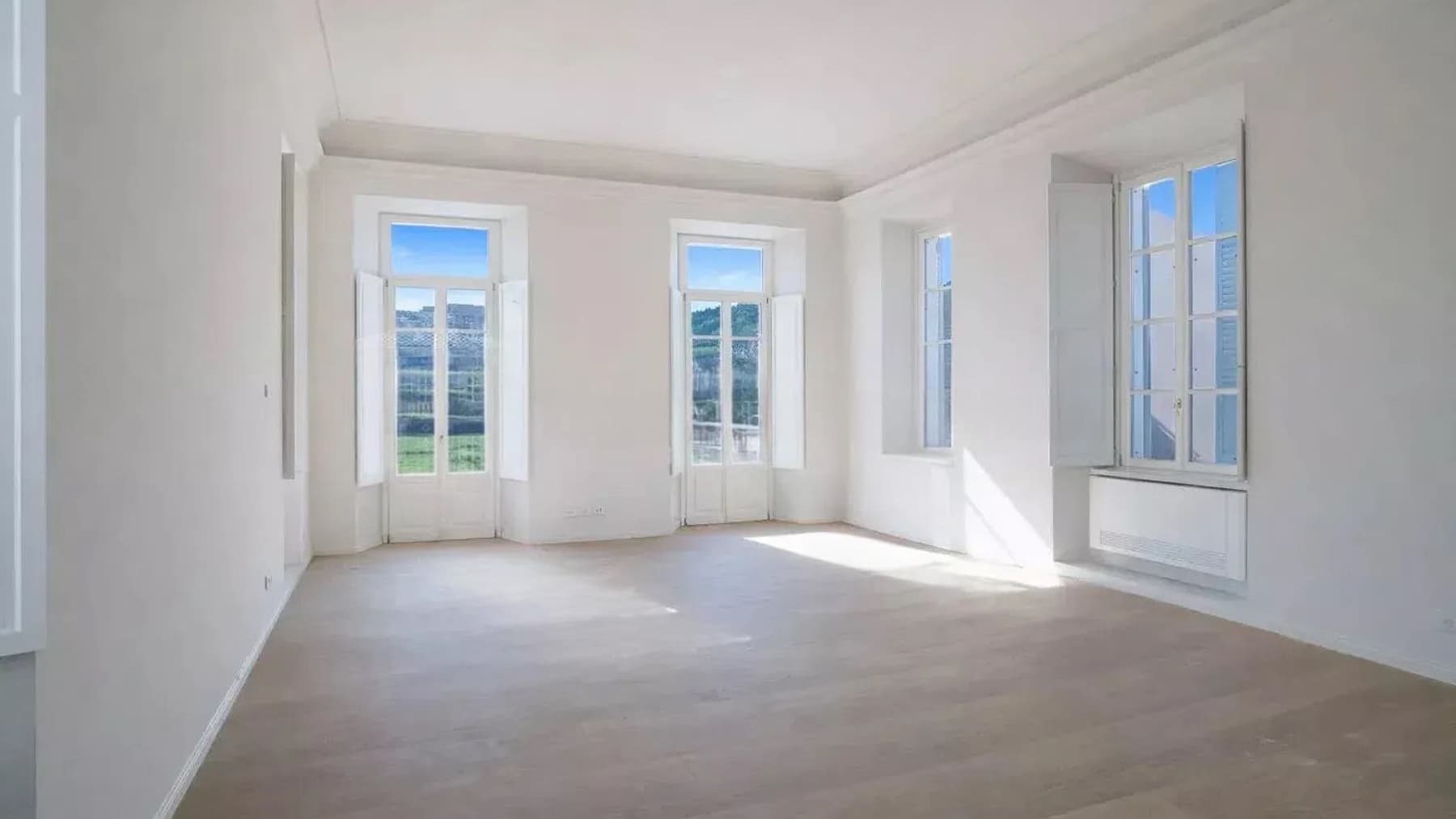 Apartment Overlooking Lake Como, Lombardia