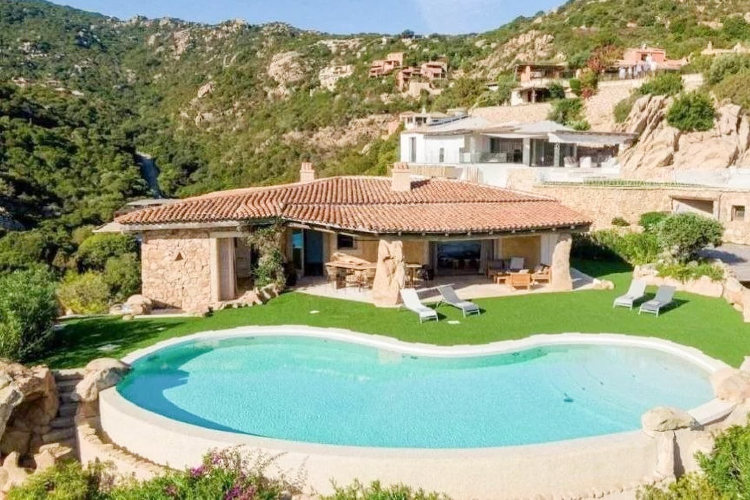 Charming Villa in Pantogia, Sardinia