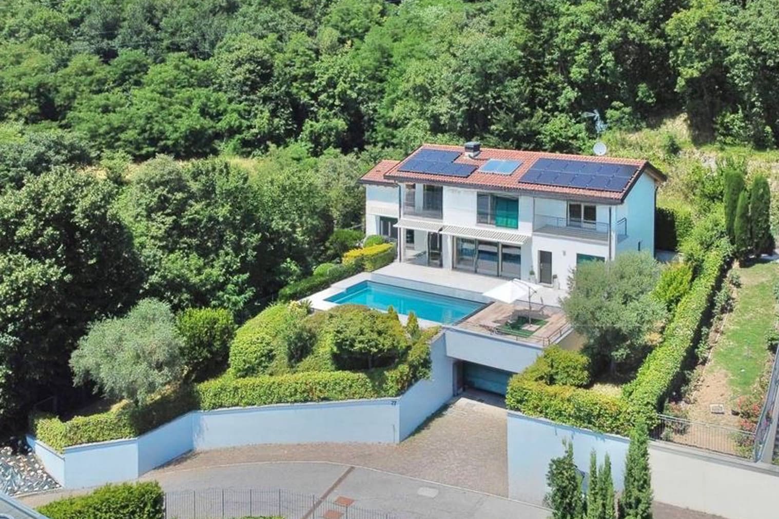 Charming Villa in Pusiano, Lombardy