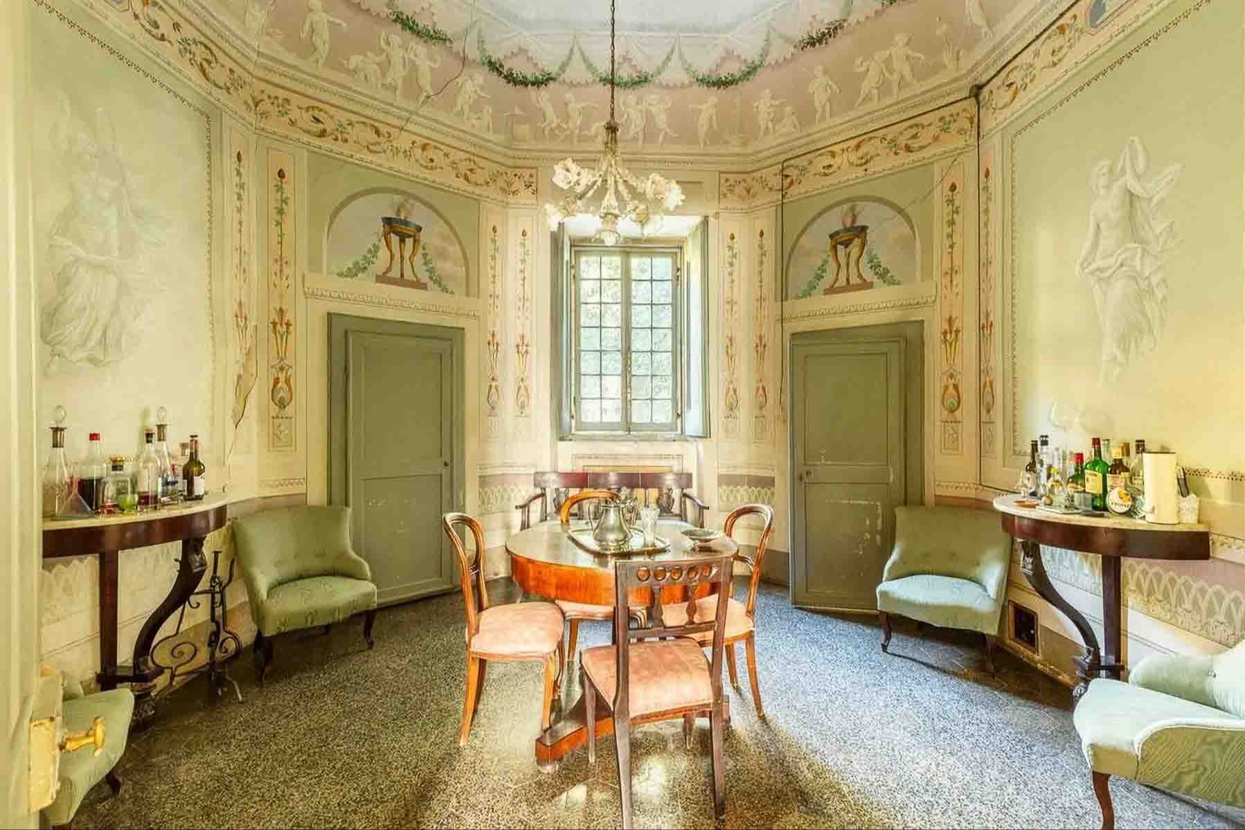 Villa storica con piscina a Collesalvetti, Toscana