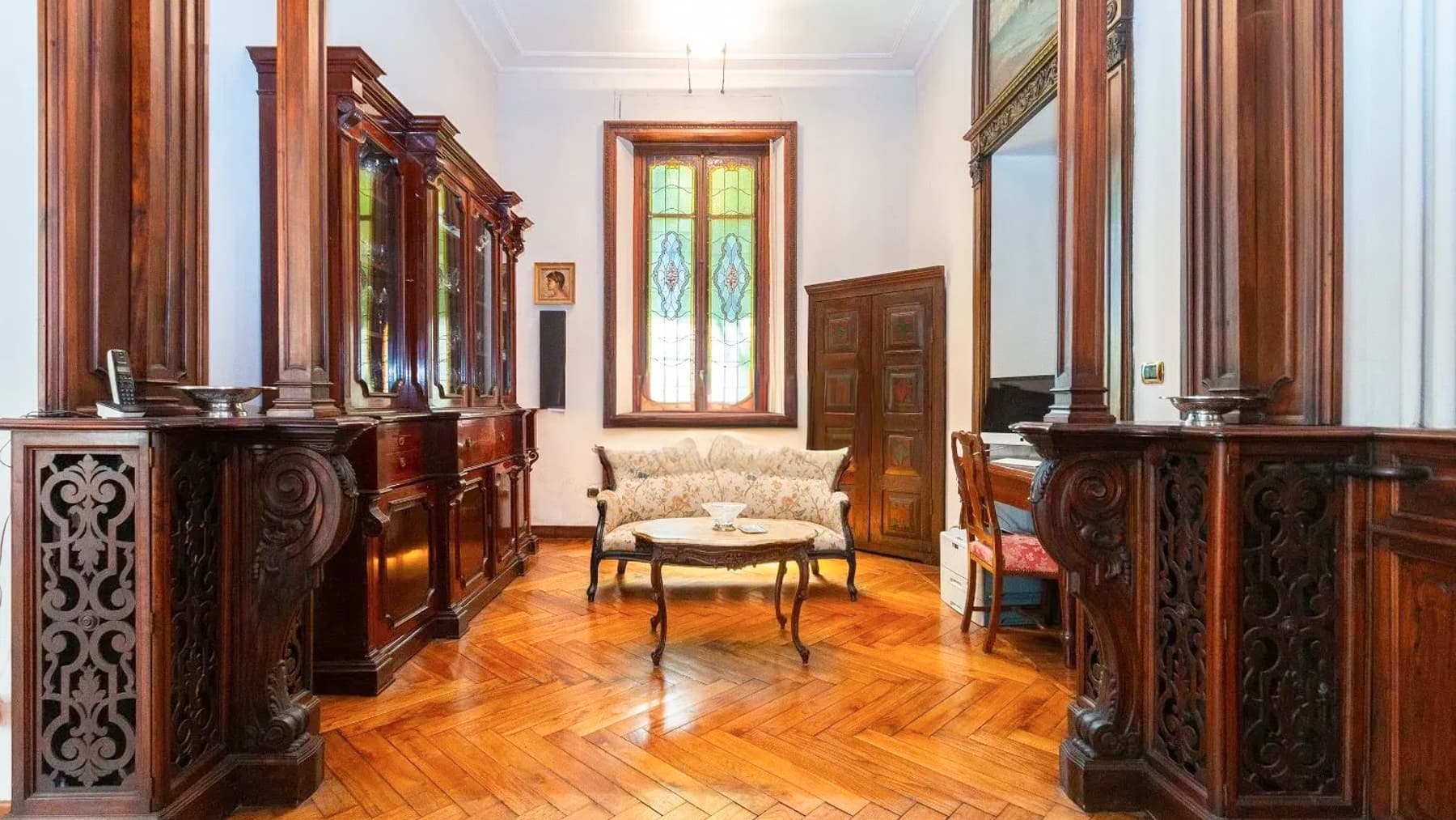 Interiors (3)