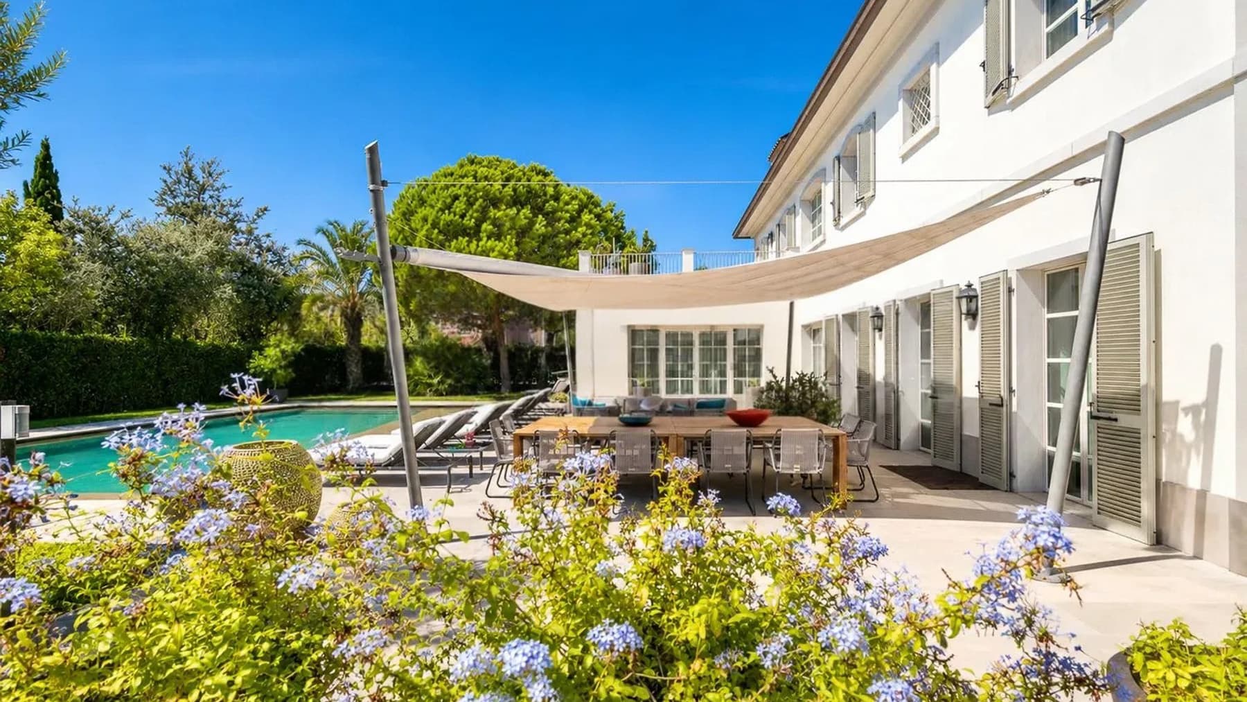 Elegant Villa in Prestigious Forte dei Marmi, Tuscany
