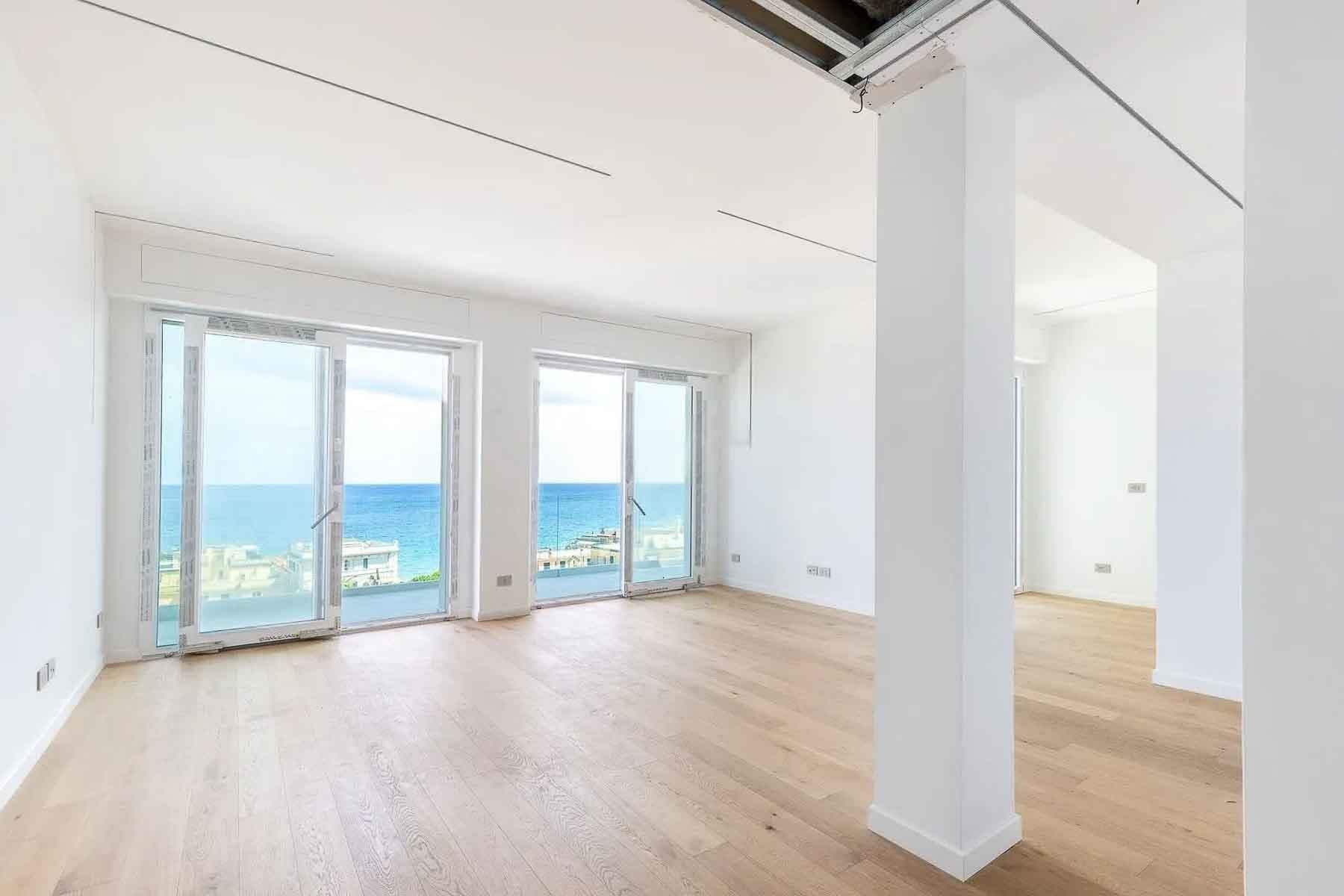 Appartamento con terrazzo vista mare ad Alassio
